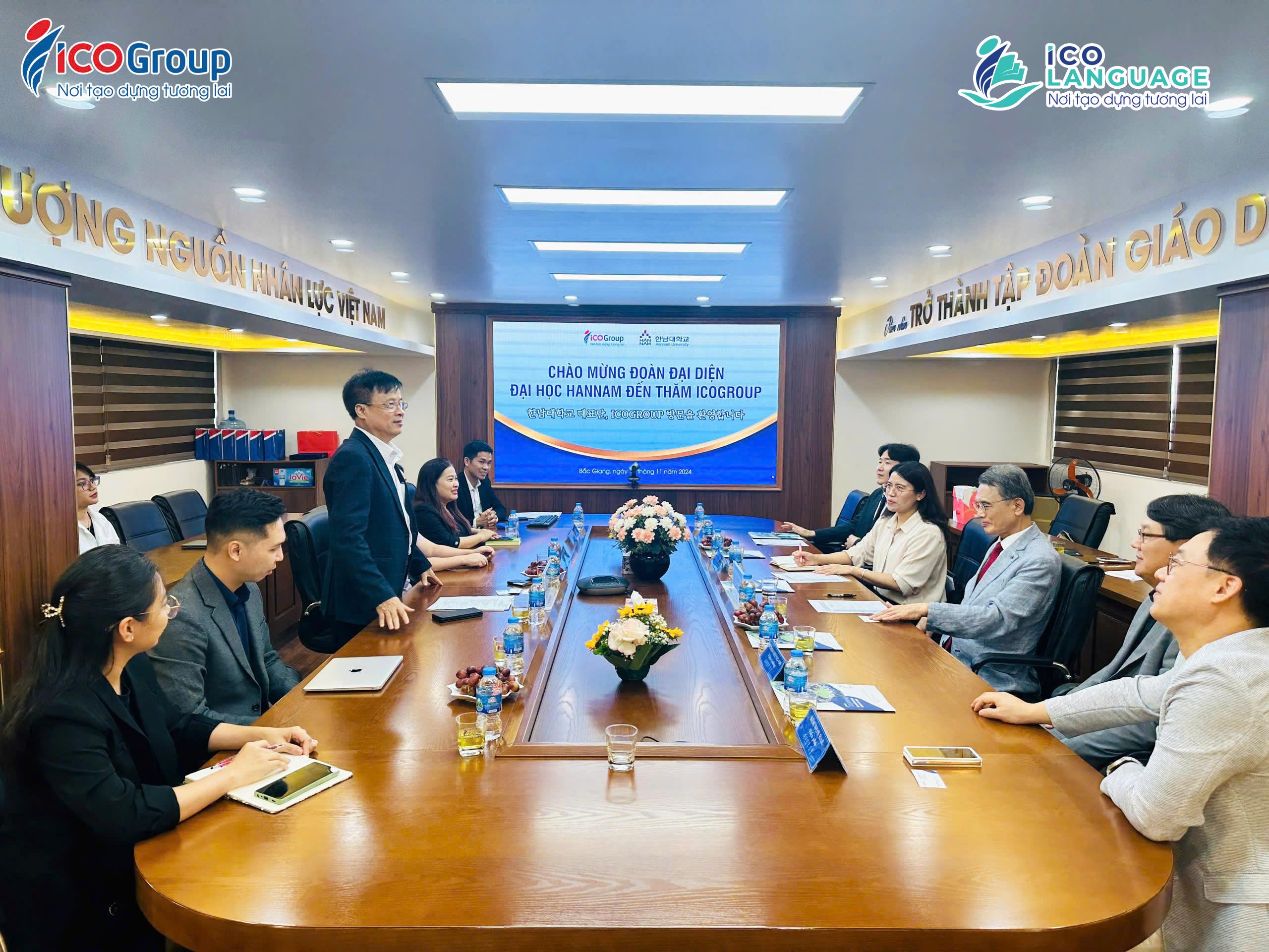 Hiệu trưởng Đại học Hannam Hàn Quốc dẫn đầu đoàn công tác đến thăm và làm việc tại ICOGroup